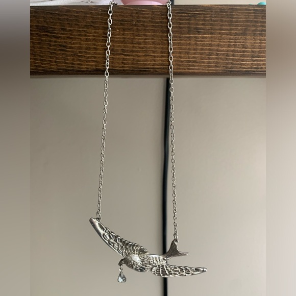 Silver bird necklace - Picture 3 of 4